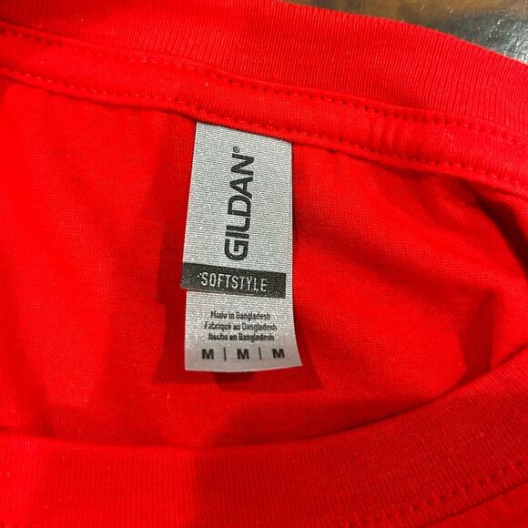 GILDAN ANIMAL CROSSING Lloid Red Short Sleeve Tee Size M - Picture 3 of 5